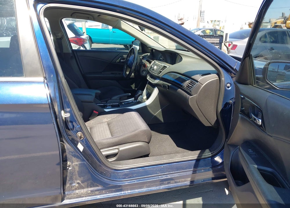 2015 HONDA ACCORD VIN: 1HGCR2F51FA074338