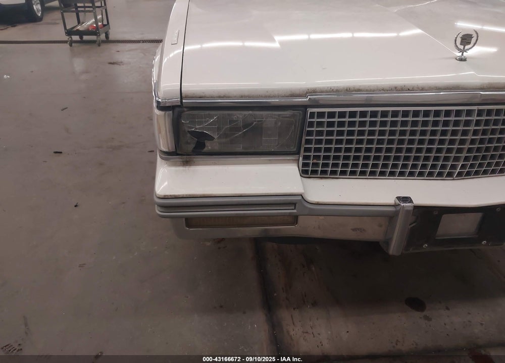 1987 CADILLAC DEVILLE VIN: 1G6CD5181H4204588