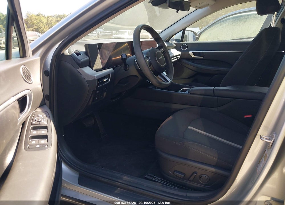 2024 HYUNDAI SONATA VIN: KMHL64JA3RA383820
