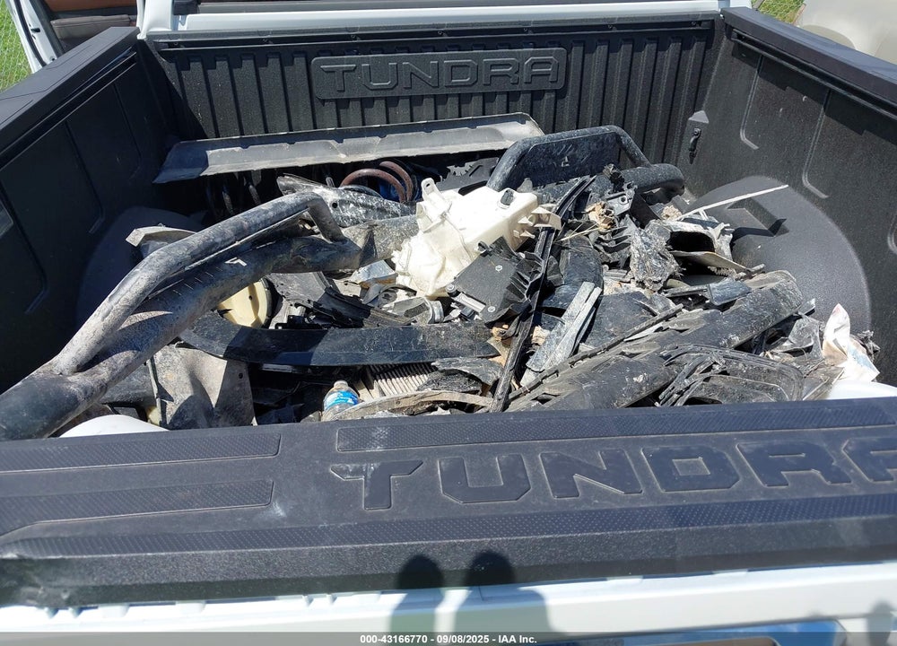 2025 TOYOTA TUNDRA VIN: 5TFMC5DB8SX106983