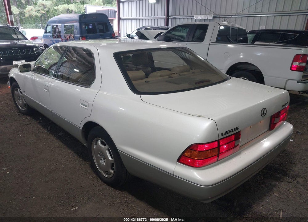 2000 LEXUS LS 400 VIN: JT8BH28F5Y0181581