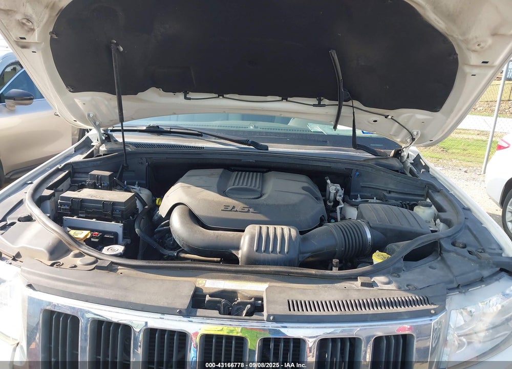 2011 JEEP GRAND CHEROKEE LAREDO VIN: 1J4RS4GGXBC515692
