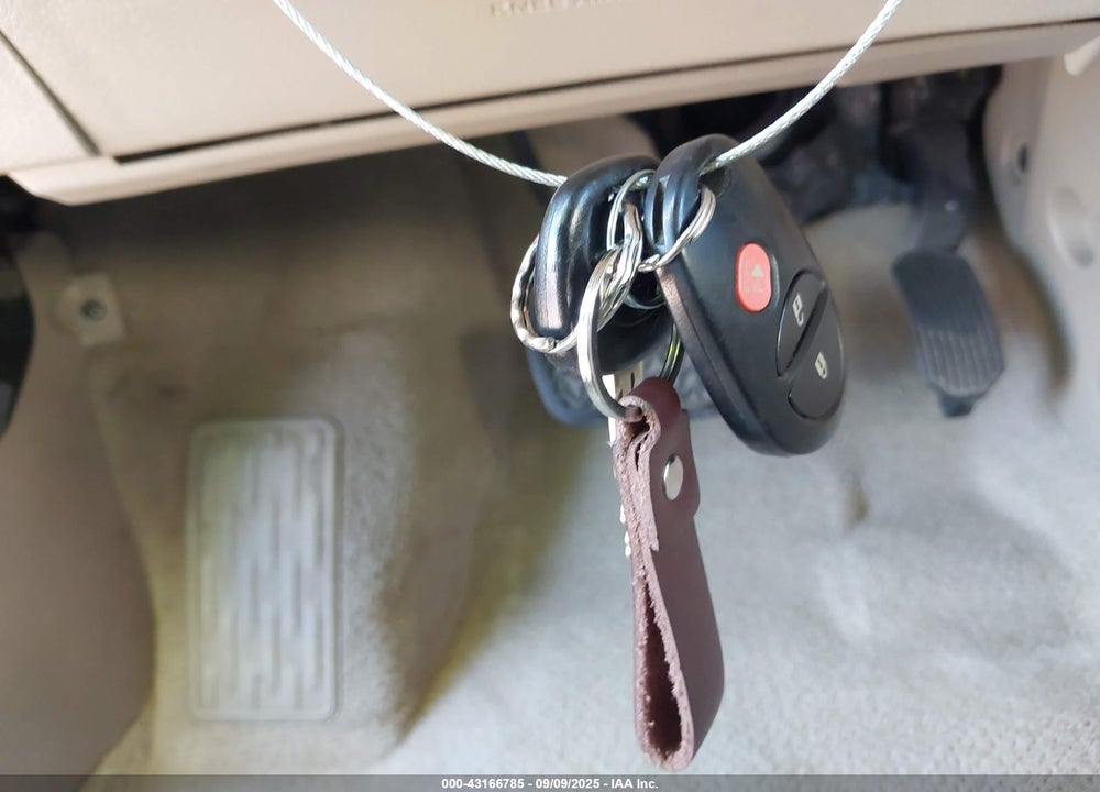 2010 TOYOTA HIGHLANDER VIN: 5TDZK3EH7AS022321