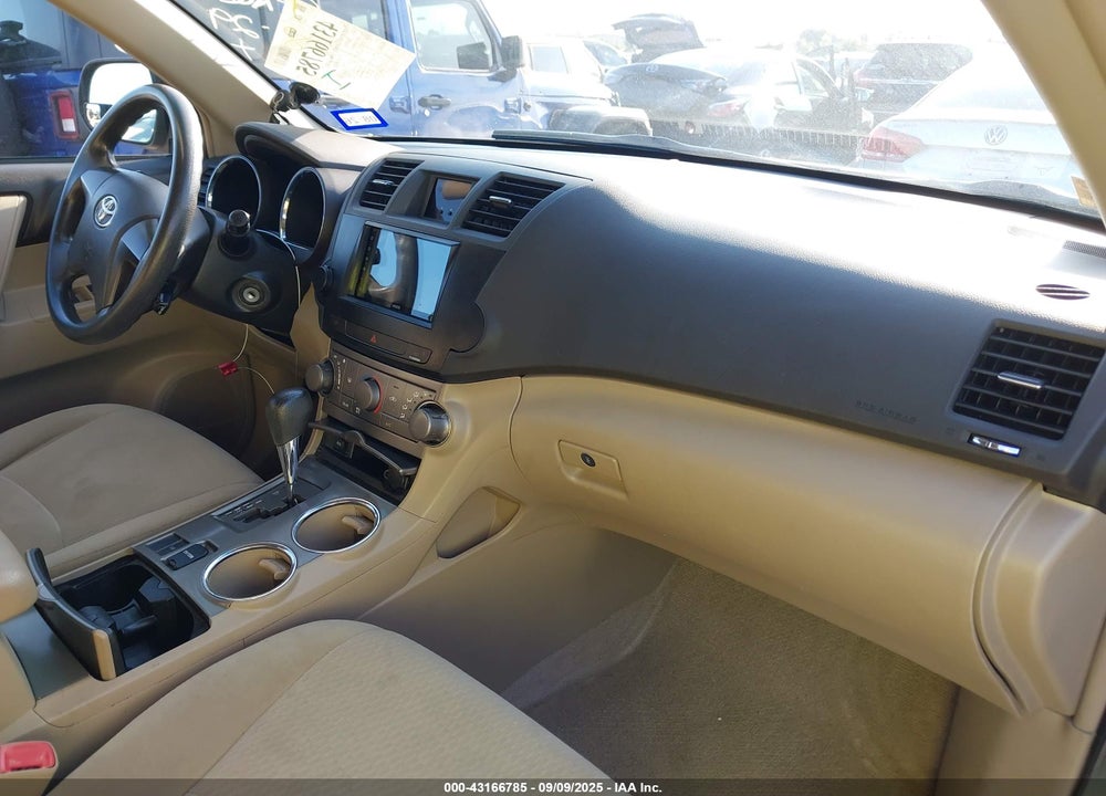 2010 TOYOTA HIGHLANDER VIN: 5TDZK3EH7AS022321