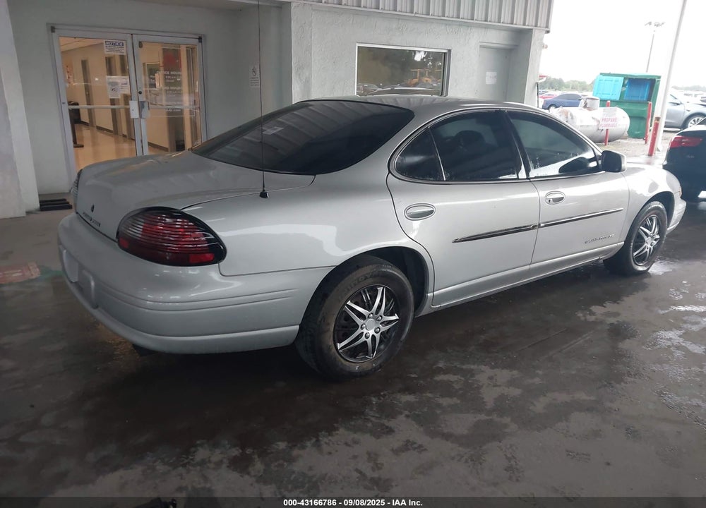 2000 PONTIAC GRAND PRIX SE VIN: 1G2WJ52J5YF172354