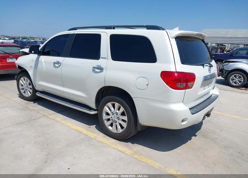 2014 TOYOTA SEQUOIA PLATINUM 5.7L V8 VIN: 5TDYY5G13ES055215
