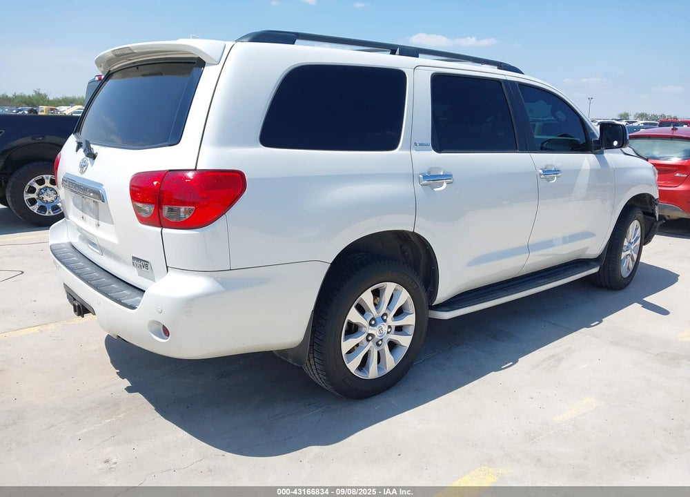 2014 TOYOTA SEQUOIA PLATINUM 5.7L V8 VIN: 5TDYY5G13ES055215