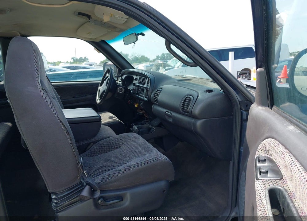 2001 DODGE RAM 1500 ST VIN: 3B7HC13Z31M296463