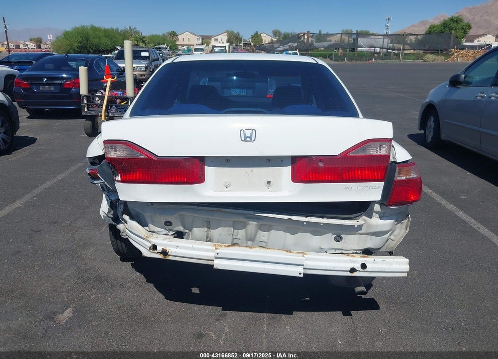 1999 HONDA ACCORD LX VIN: JHMCG5644XC001482