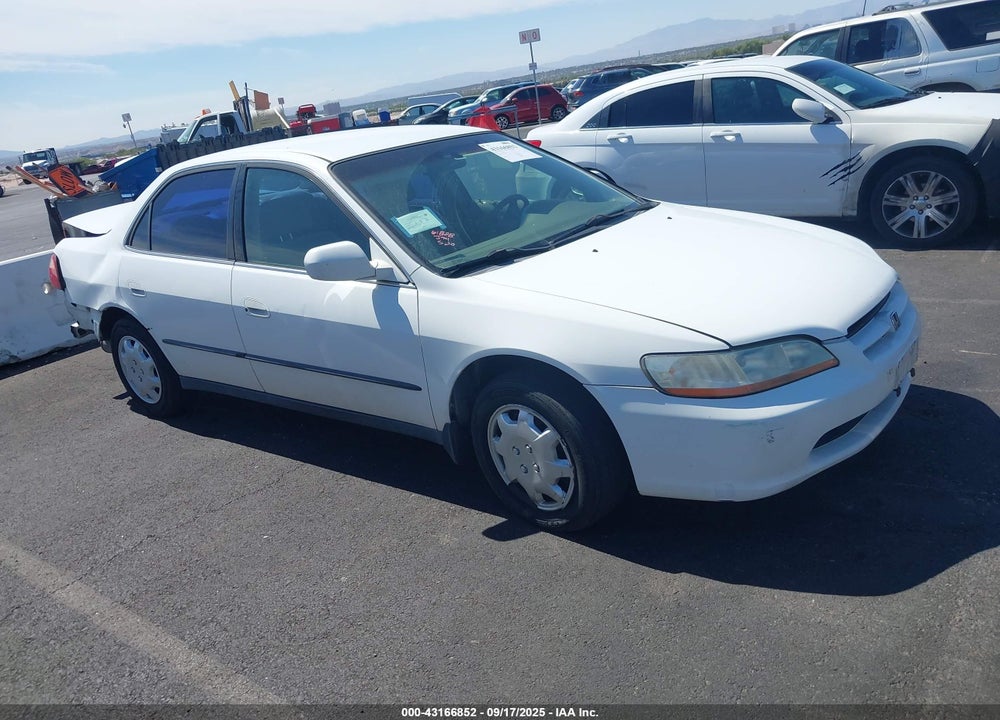 1999 HONDA ACCORD LX VIN: JHMCG5644XC001482