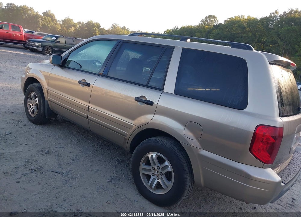 2005 HONDA PILOT EX-L VIN: 5FNYF18505B040692