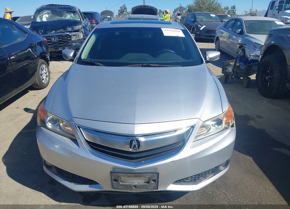 2013 ACURA ILX 2.0L VIN: 19VDE1F59DE010916