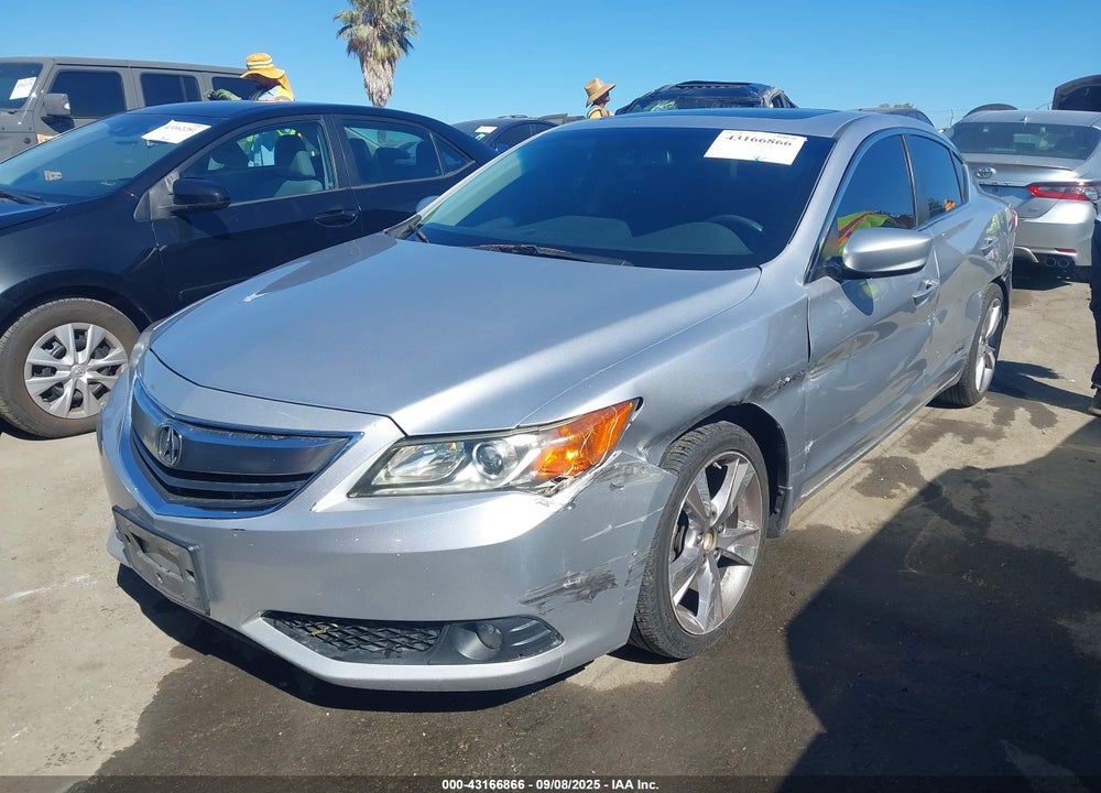 2013 ACURA ILX 2.0L VIN: 19VDE1F59DE010916