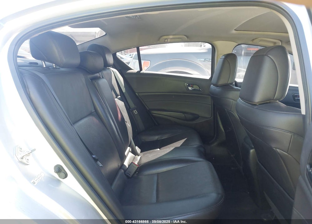 2013 ACURA ILX 2.0L VIN: 19VDE1F59DE010916