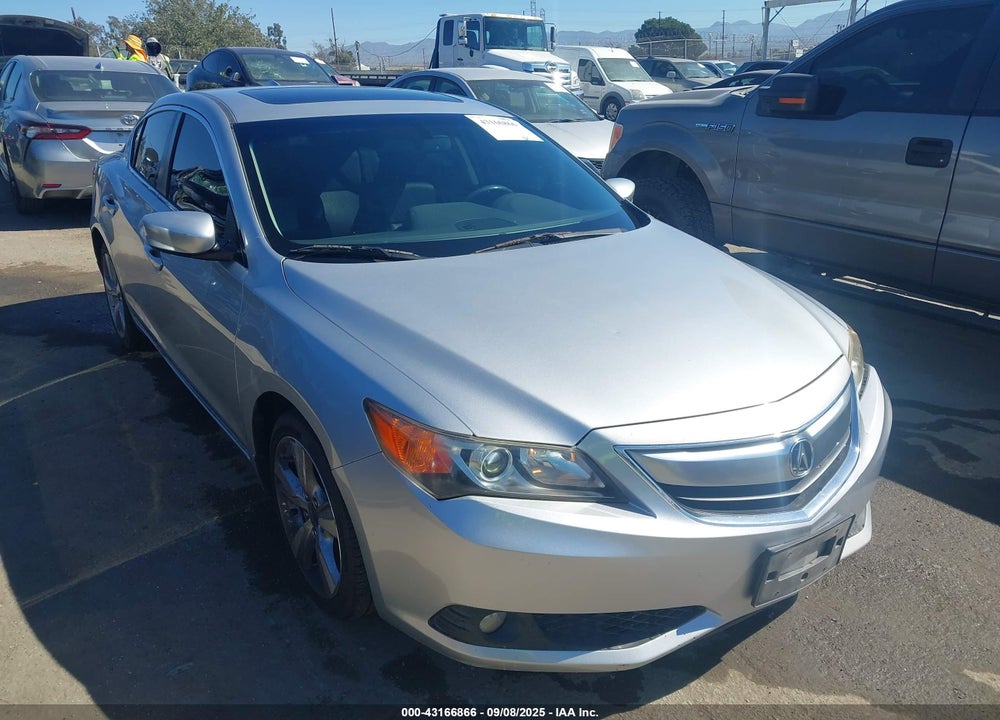 2013 ACURA ILX 2.0L VIN: 19VDE1F59DE010916