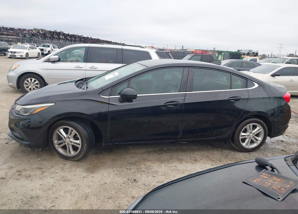 2018 CHEVROLET CRUZE VIN: 1G1BE5SM2J7139782