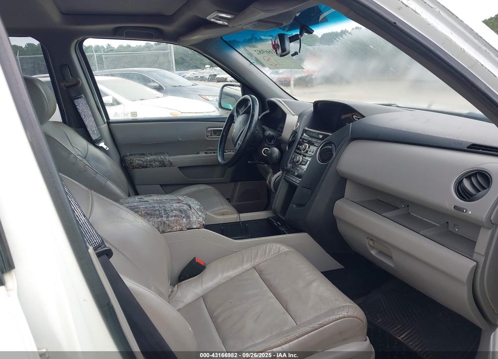 2012 HONDA PILOT VIN: 5FNYF3H52CB041061