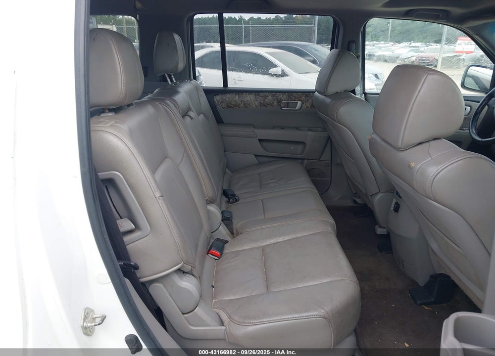 2012 HONDA PILOT VIN: 5FNYF3H52CB041061