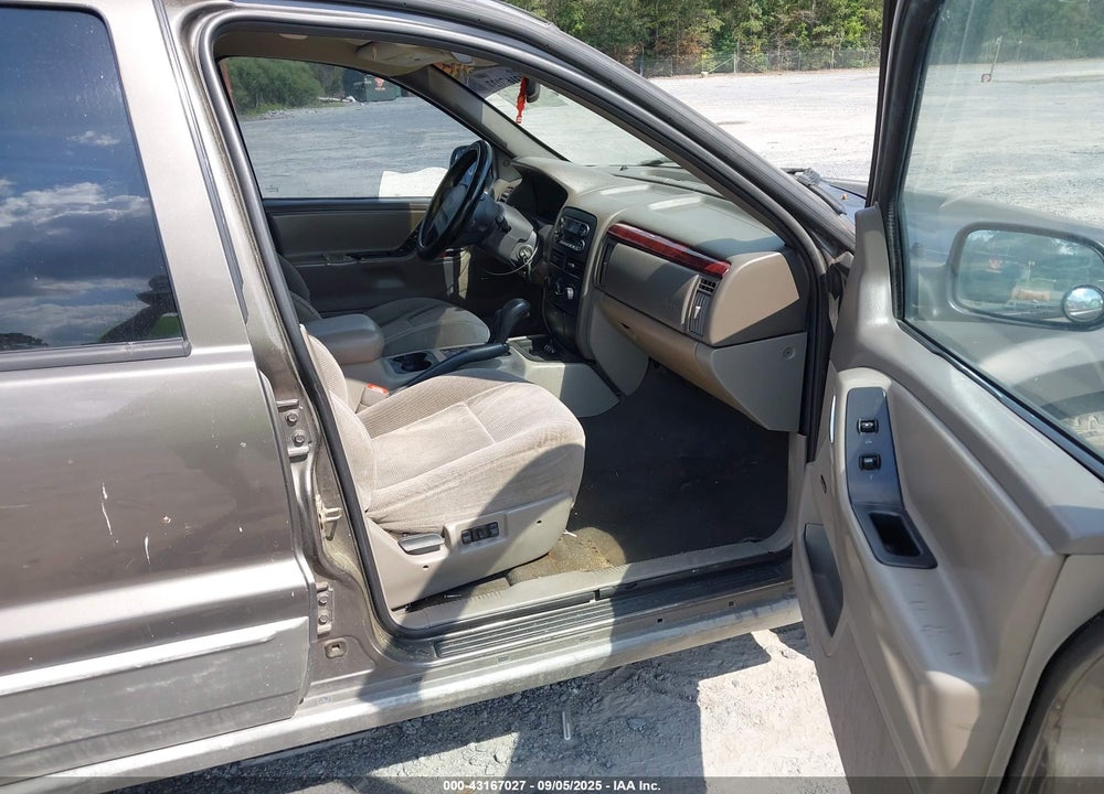 2000 JEEP GRAND CHEROKEE LAREDO VIN: 1J4GW48S4YC117286