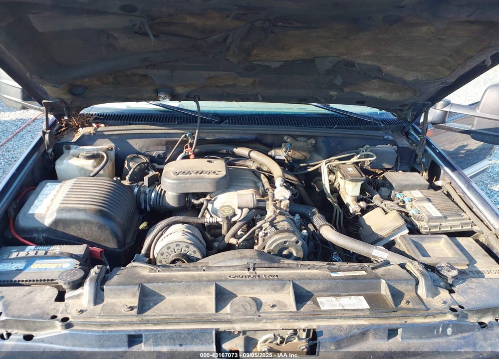1997 GMC SUBURBAN 2500 SL VIN: 1GKGC26J1VJ718440