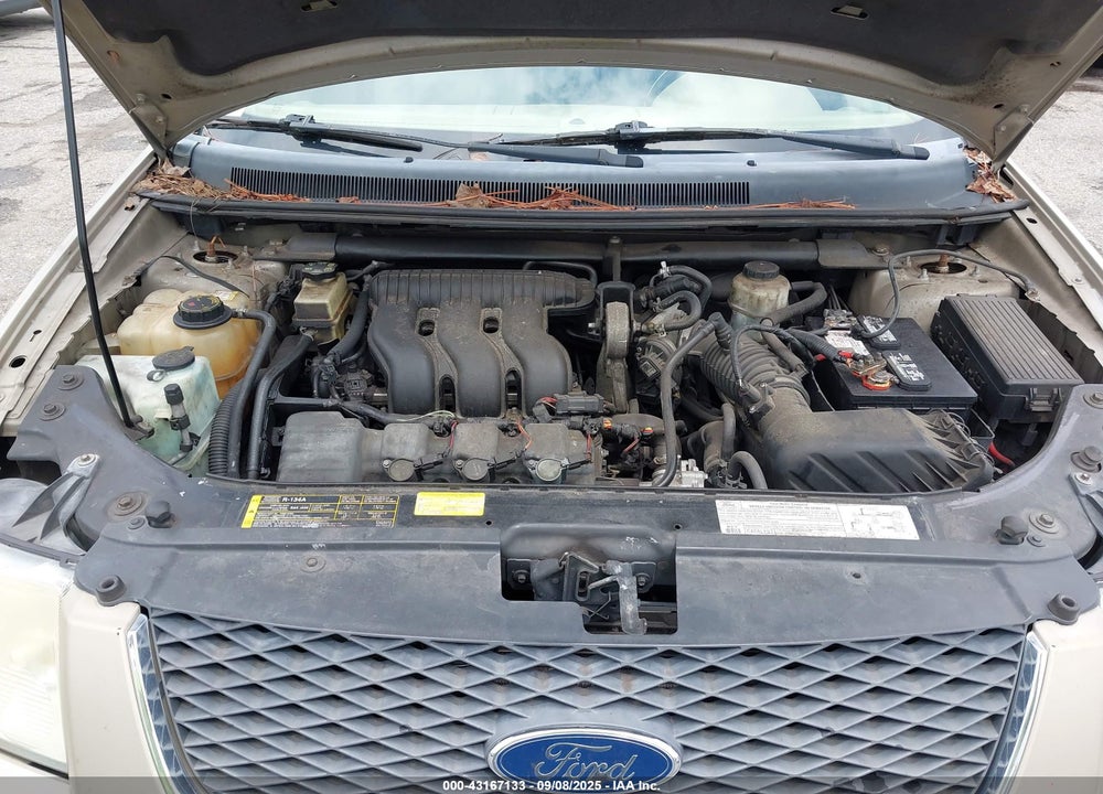 2005 FORD FREESTYLE SEL VIN: 1FMDK02105GA52613