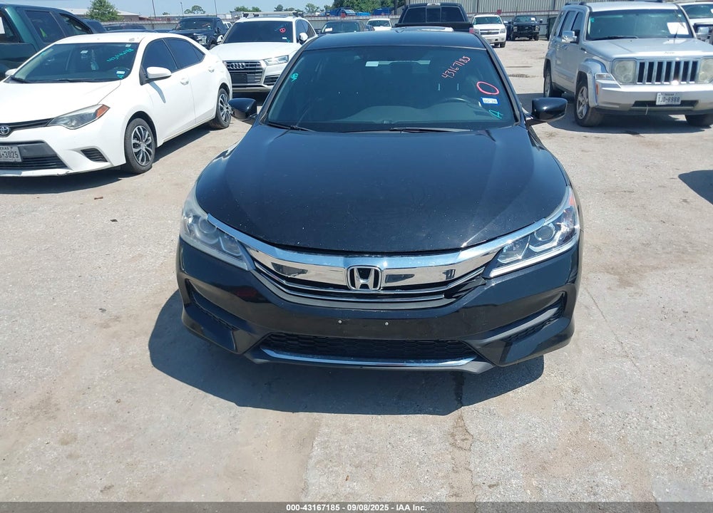 2017 HONDA ACCORD VIN: 1HGCR2F56HA004207