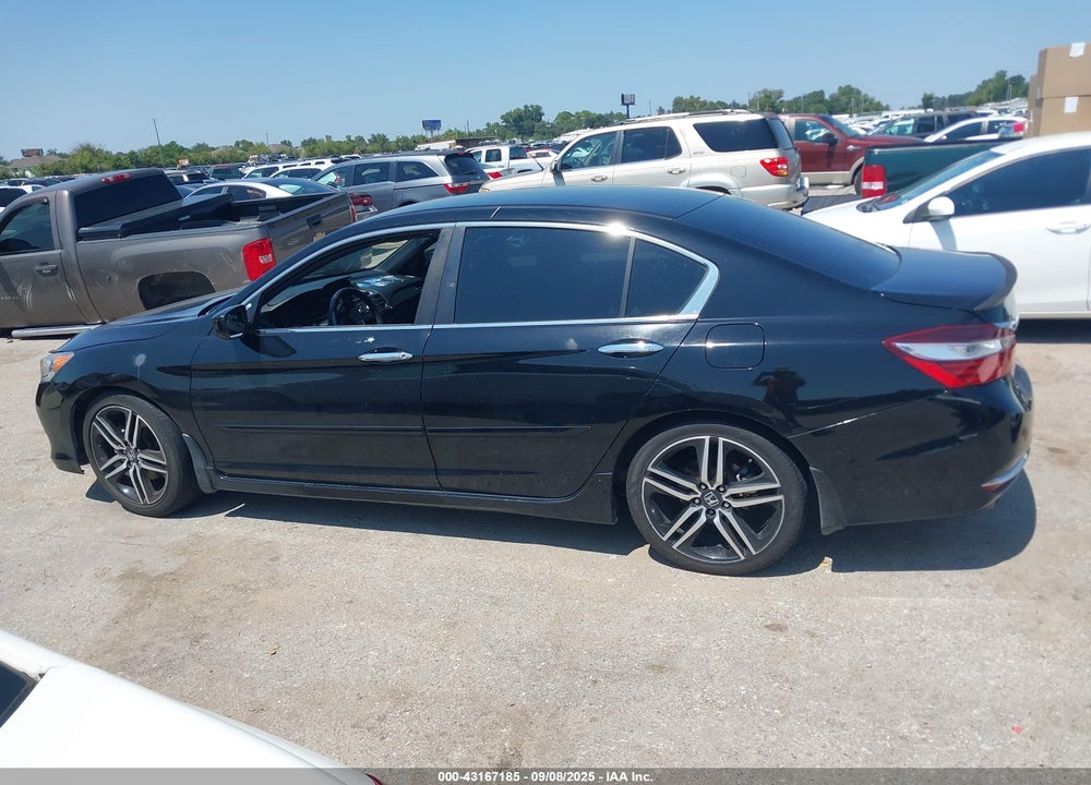 2017 HONDA ACCORD VIN: 1HGCR2F56HA004207
