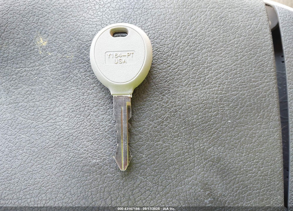 2005 CHRYSLER 300C VIN: 2C3AA63H05H665672