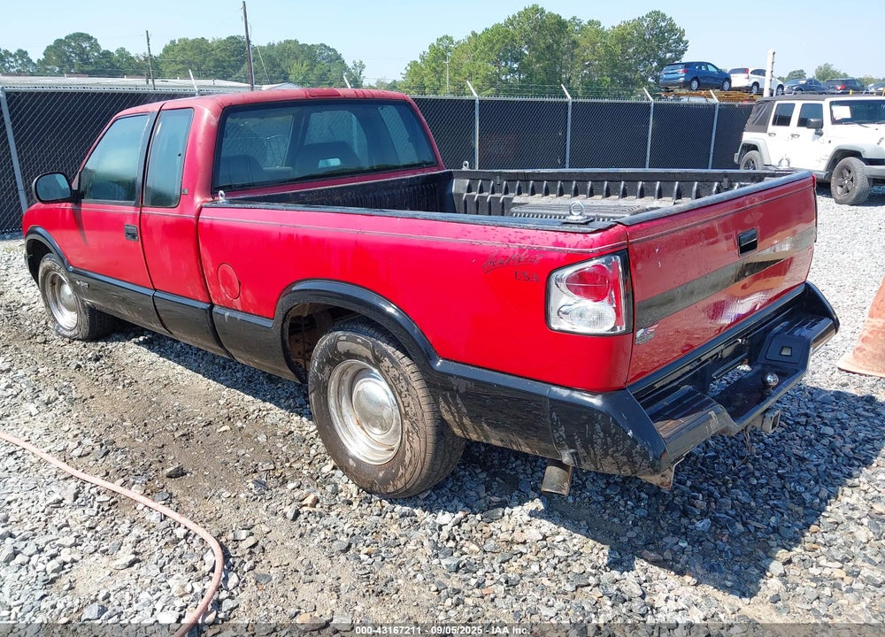 1994 CHEVROLET S TRUCK S10 VIN: 1GCCS19Z8R8201562
