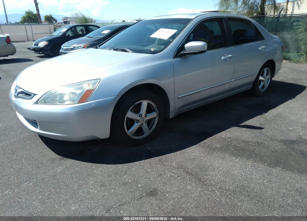 2005 HONDA ACCORD 2.4 EX VIN: 1HGCM56745A073085