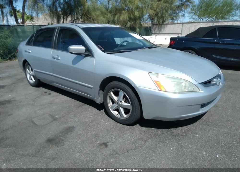 2005 HONDA ACCORD 2.4 EX VIN: 1HGCM56745A073085