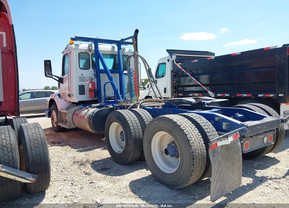 2018 PETERBILT 567 VIN: 1XPCD70X3JD467509