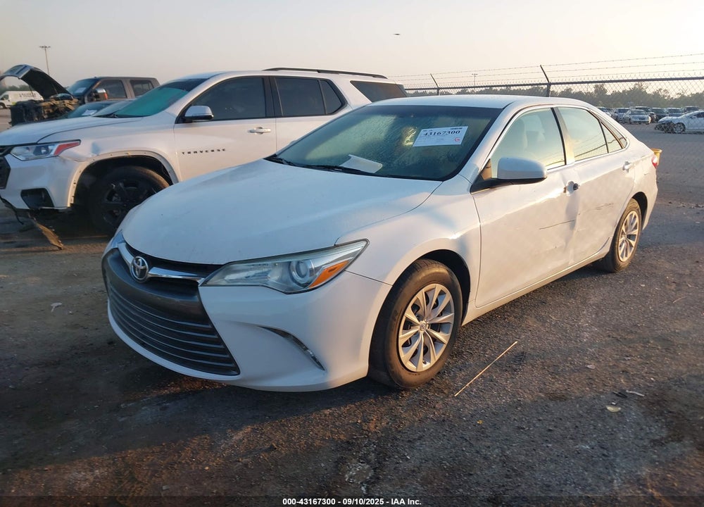 2016 TOYOTA CAMRY VIN: 4T4BF1FK1GR525580