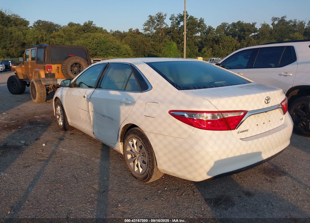 2016 TOYOTA CAMRY VIN: 4T4BF1FK1GR525580