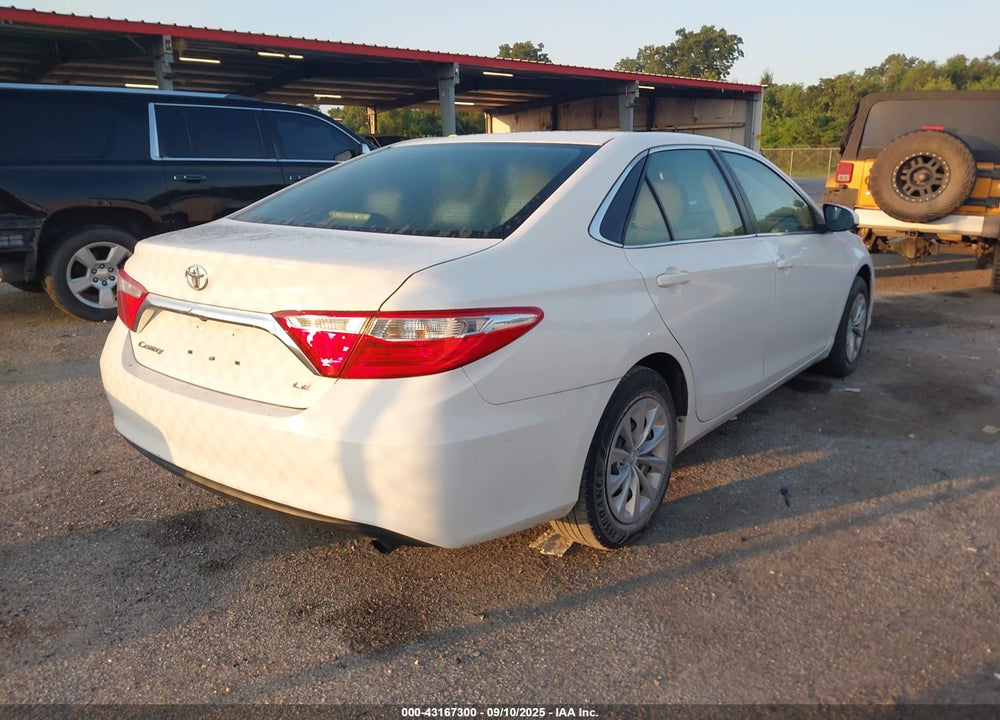 2016 TOYOTA CAMRY VIN: 4T4BF1FK1GR525580