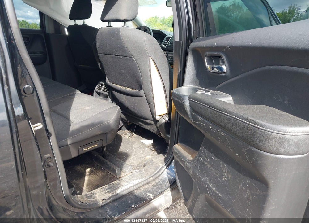 2019 HONDA RIDGELINE SPORT VIN: 5FPYK3F13KB040616