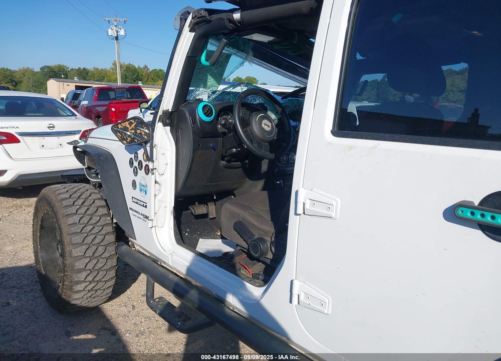2018 JEEP WRANGLER UNLIMITED VIN: 1C4BJWDG2JL831161