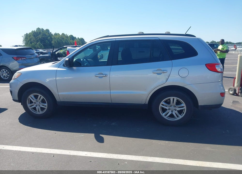 2011 HYUNDAI SANTA FE VIN: 5XYZG3AB4BG020673