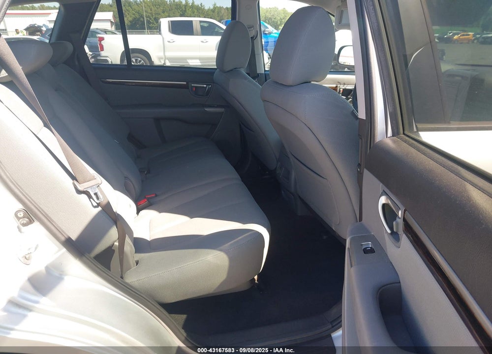 2011 HYUNDAI SANTA FE VIN: 5XYZG3AB4BG020673
