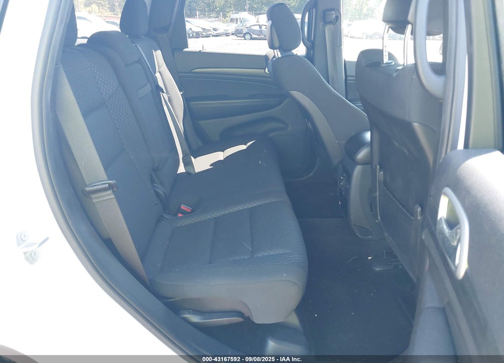 2019 JEEP GRAND CHEROKEE VIN: 1C4RJFAG7KC618937