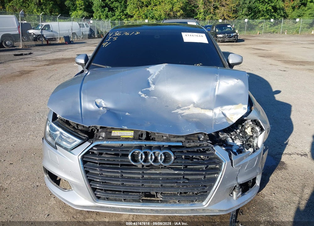2017 AUDI A3 VIN: WAUB8GFF3H1033941