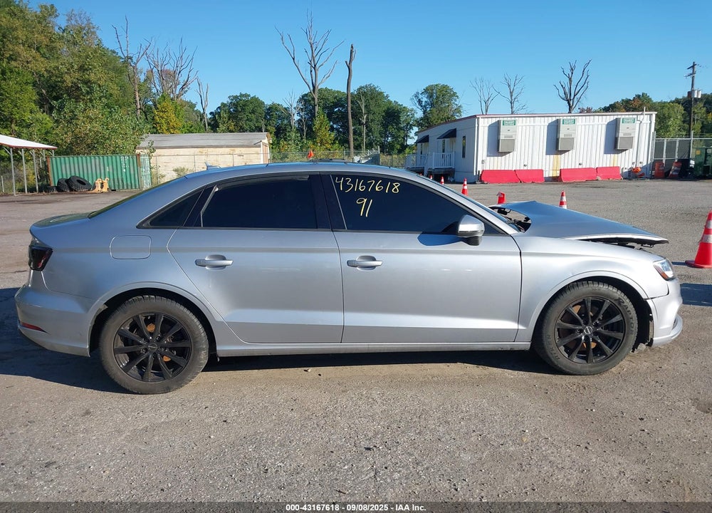 2017 AUDI A3 VIN: WAUB8GFF3H1033941
