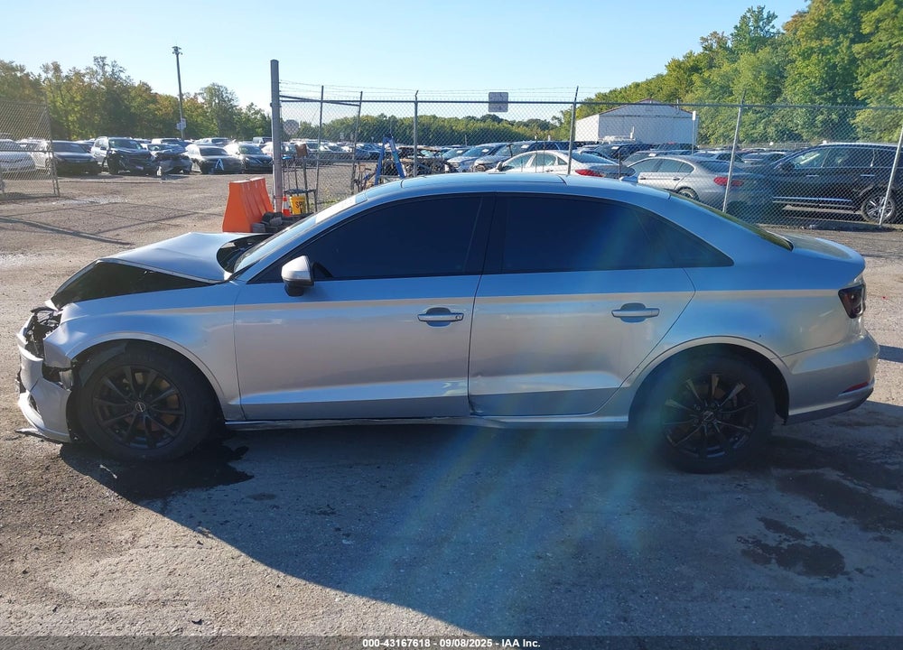 2017 AUDI A3 VIN: WAUB8GFF3H1033941