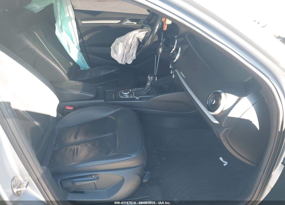 2017 AUDI A3 VIN: WAUB8GFF3H1033941