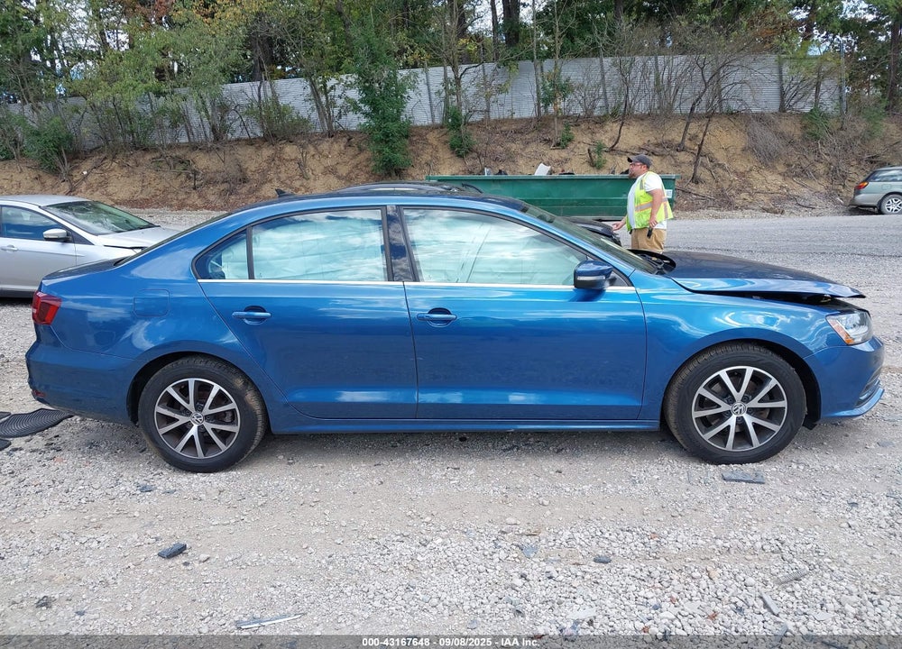 2017 VOLKSWAGEN JETTA VIN: 3VWDB7AJ7HM255987