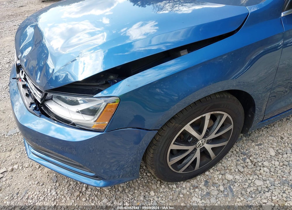 2017 VOLKSWAGEN JETTA VIN: 3VWDB7AJ7HM255987