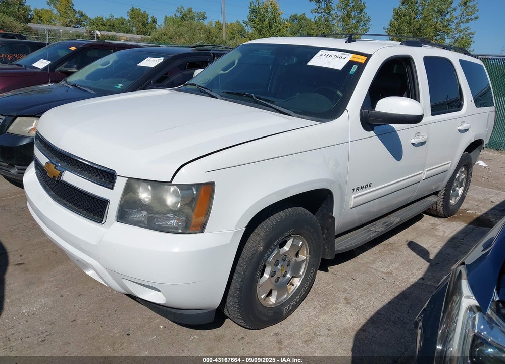 2011 CHEVROLET TAHOE VIN: 1GNSKBE02BR319297