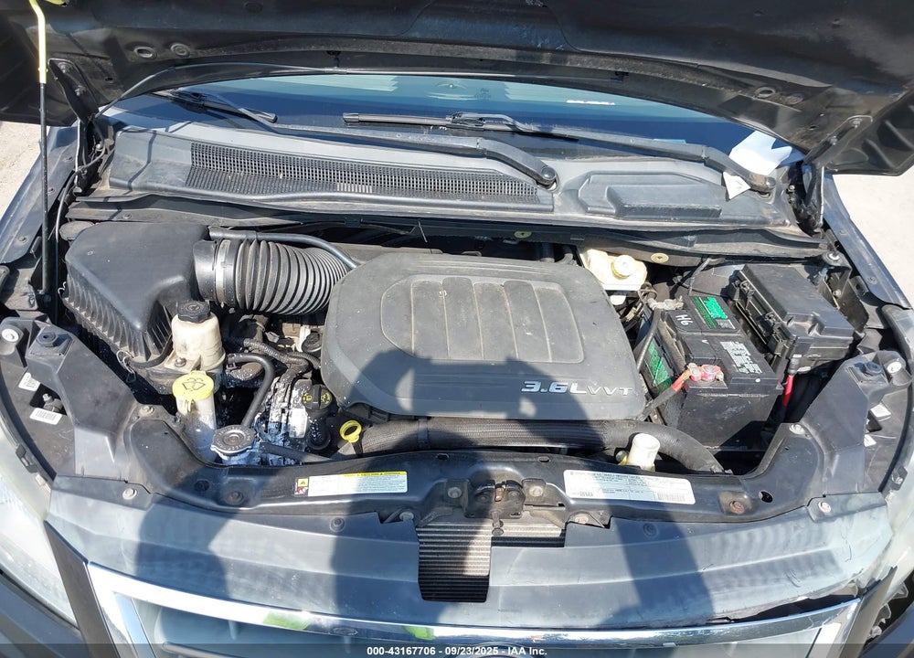 2012 VOLKSWAGEN ROUTAN VIN: 2C4RVACG1CR194152