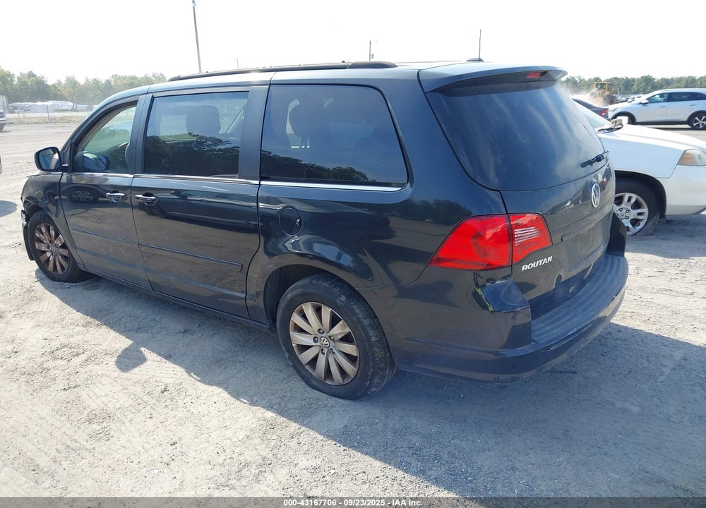 2012 VOLKSWAGEN ROUTAN VIN: 2C4RVACG1CR194152