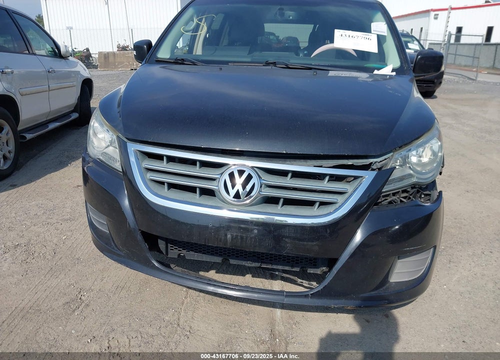 2012 VOLKSWAGEN ROUTAN VIN: 2C4RVACG1CR194152